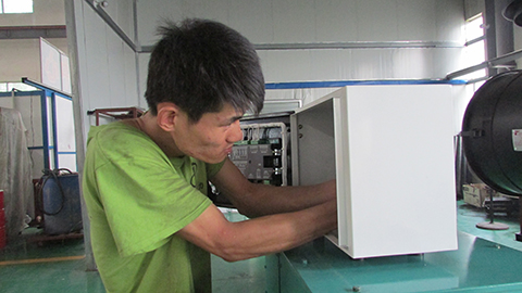 建設(shè)生態(tài)型發(fā)展企業(yè),生產(chǎn)綠色柴油發(fā)電機(jī)組
